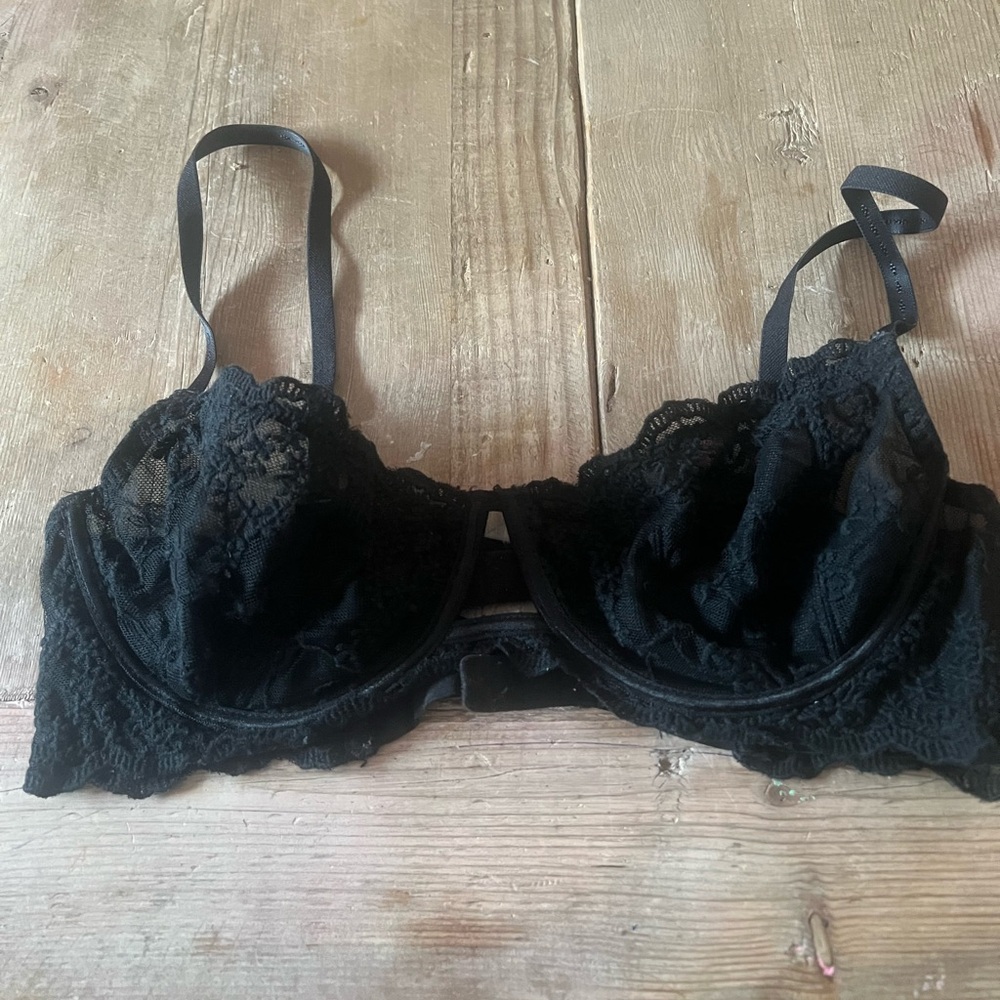 Free people woman’s Elegant Black Lace Bra - Picture 3 of 13